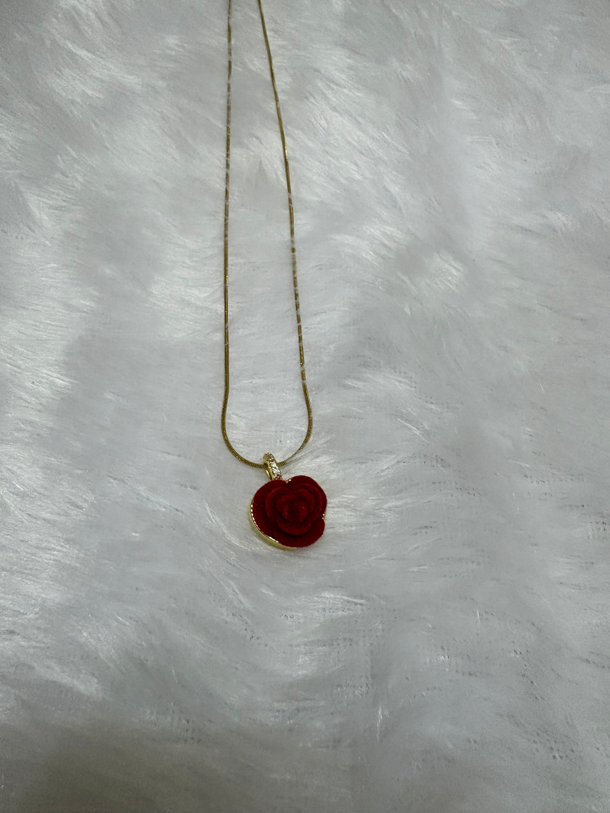 Red Rose Pendant Necklace – Dainty Gold-Tone Necklace